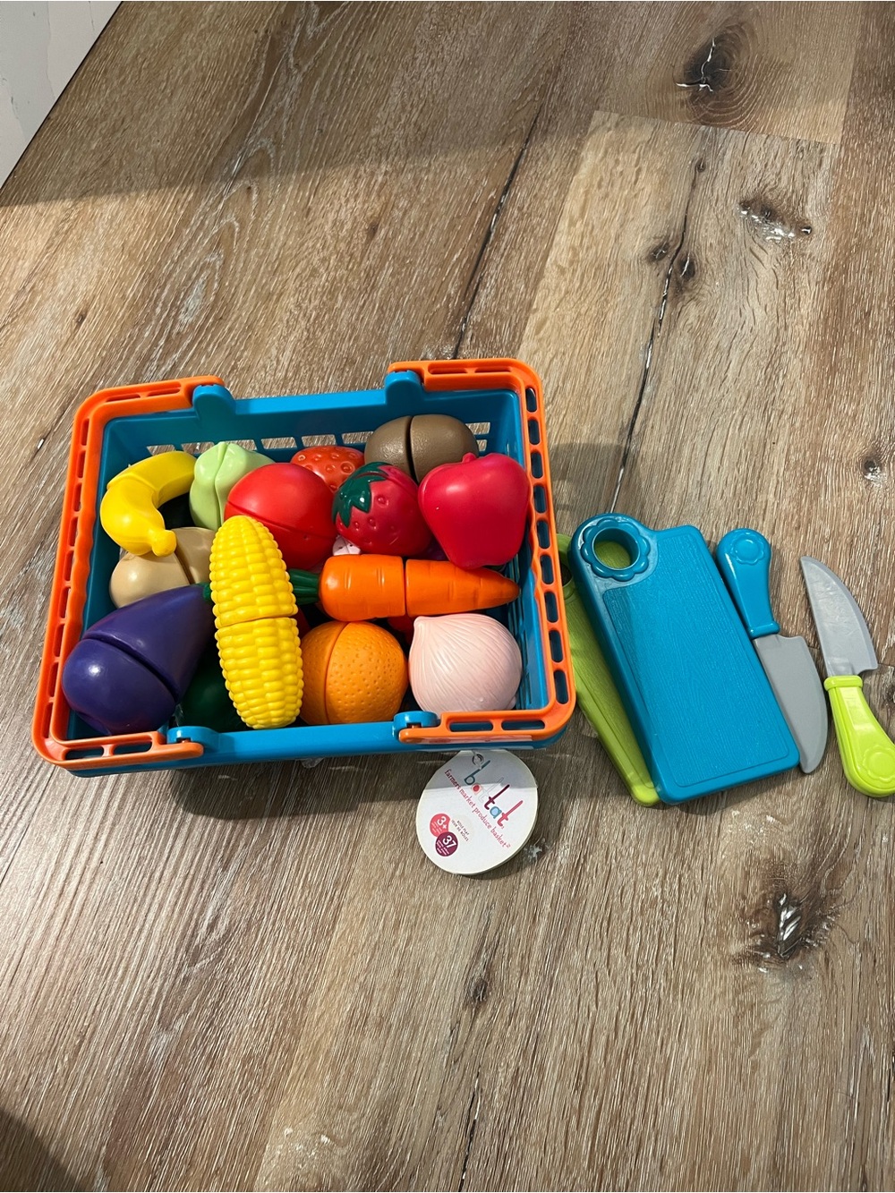 Battat Kids Toddlers Play Fruit & Veggie Cutting Toys Basket Kitchen Pretend Toy